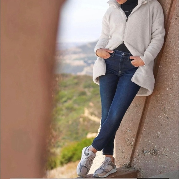 Athleta Sculptek Ultra Skinny Midnight Jean size 6 - Picture 3 of 15